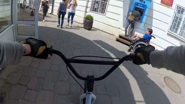 Тест камеры YI 4K на BMX по городу 2,7K 60fps спокойная езда смотреть онлайн