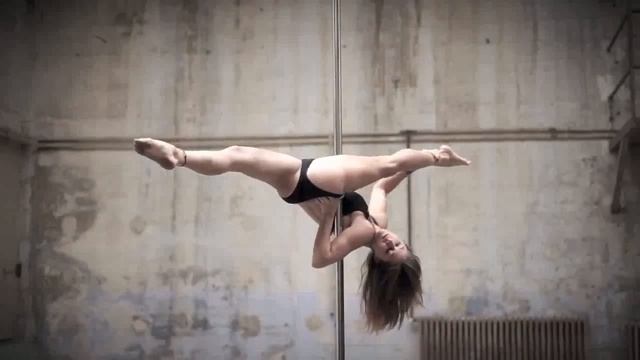 Pole Dance -  Artist Karo Swen