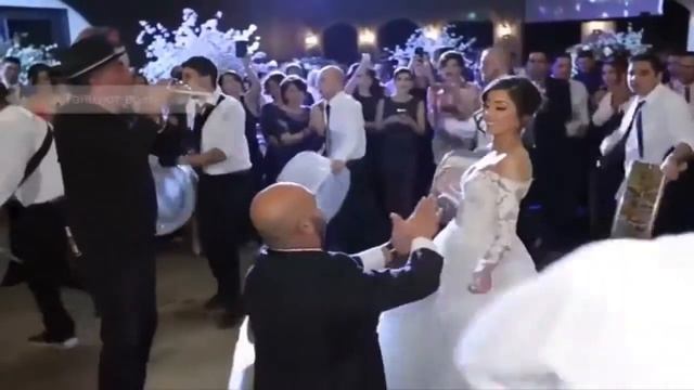 Целуй, целуй меня - Целуй целуй меня - Band ODESSA смотреть онлайн