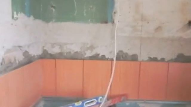 Как класть плитку на стену смотреть онлайн