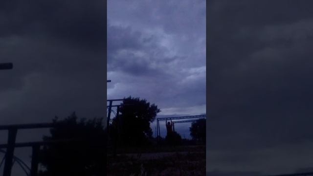 Подтягивания рывками при весе 103 кг в 3:47 утра. Хотел в 30 лет сделать 30 раз, а получилось 35. смотреть онлайн