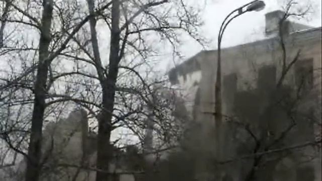 Снос дома №111(стр.1) по Люблинской улице. Март 2011г.