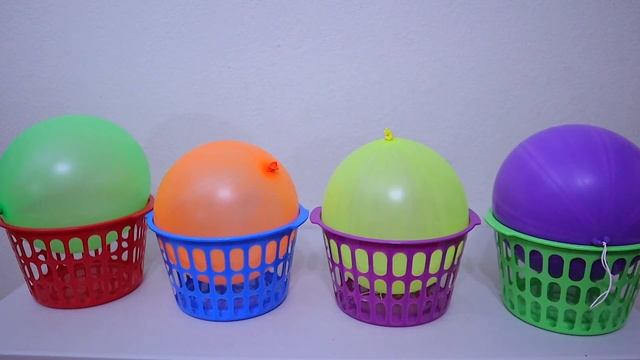 Learn Colors Big Ball Balloon Bounce for Baby and Toddler смотреть онлайн