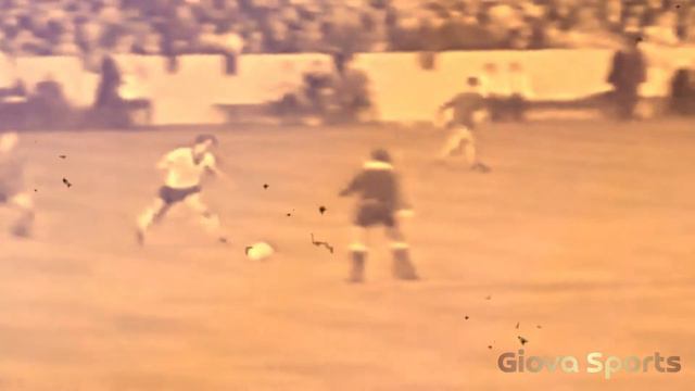 Wolfgang Overath --Best Goals, Passes & Skills--