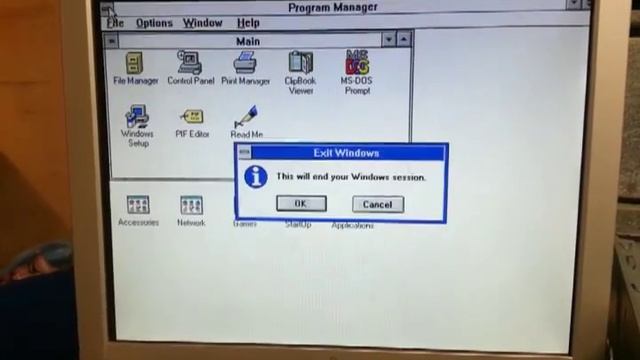Multiboot old Windows versions 3.11 , 98 and XP on one hard drive using only WINDOWS and DOS смотреть онлайн