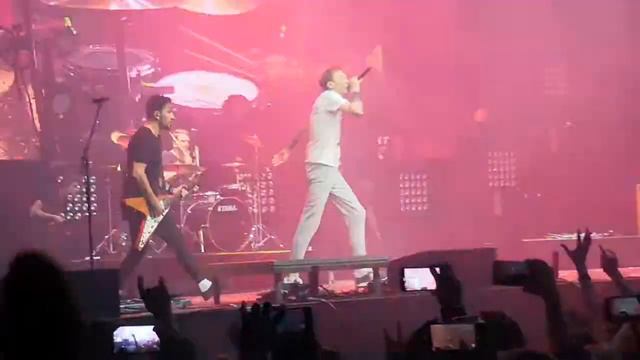 Louna - Весна (с Котляровым). 18.05.19 Стадиум смотреть онлайн