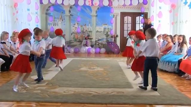 Выпускной 2019 Краснодон дет сад Ягодка смотреть онлайн