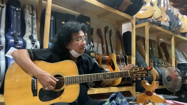 So Sánh Guitar Yamaha FG400D Và Morris W40 .Zalo 0987646639 смотреть онлайн