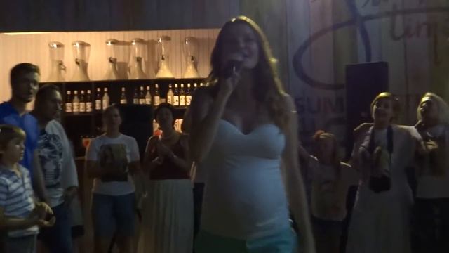 Виктория Черенцова - В жизни тысячи дорог смотреть онлайн