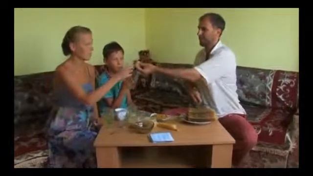 МЕД ВКУСНЫЙ БЕРЕМ и ПРОБУЕМ! смотреть онлайн