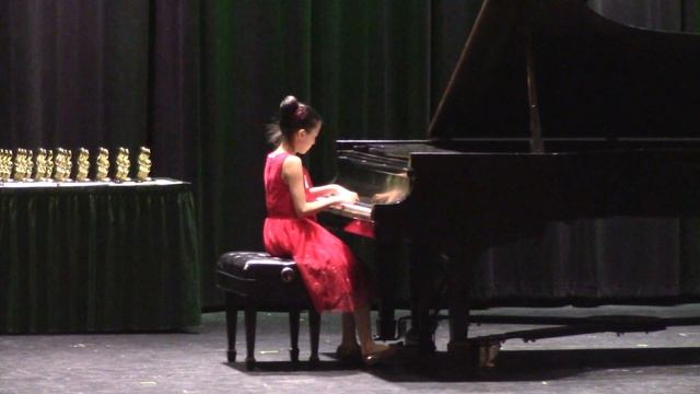 Gillock : Autumn Sketch & HummingBird by Amanda - YAA Honors Recital - Raleigh NC - March 2016 смотреть онлайн