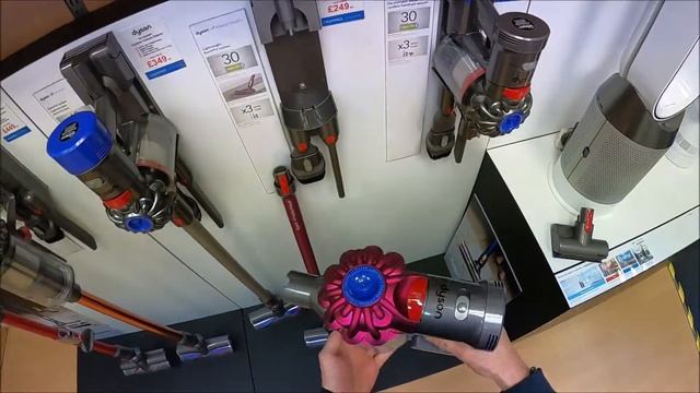 Product Review - Dyson V7 Cordless Vacuum Cleaner (Trigger & Motorhead). смотреть онлайн