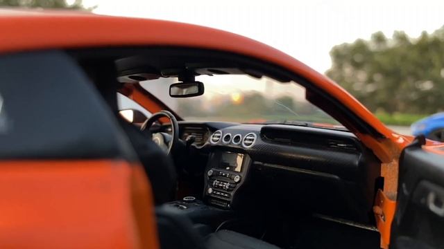 Driving Mini Ford Cars & SUVs | Miniature House Diorama | Realistic Diecast Model Cars смотреть онлайн