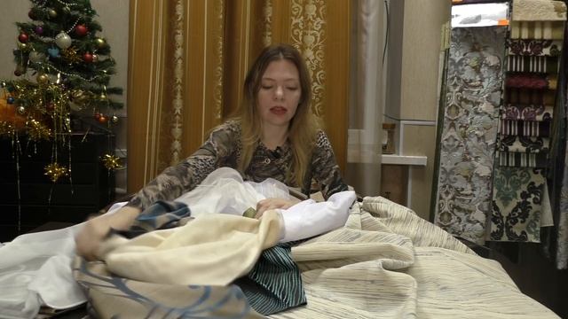 #279. Какие шторы подобрать под бежево-серебристо-голубоватые обои с рисунком в комнату парня? смотреть онлайн