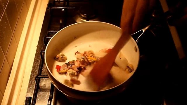 Тальятелле с морепродуктами смотреть онлайн
