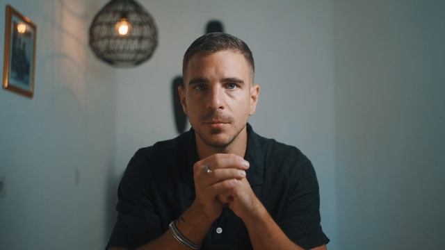3 SHORT Books That Changed My Life (under 200 pages) смотреть онлайн