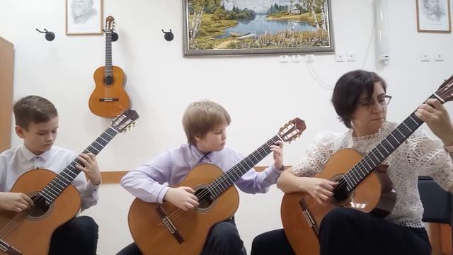 Ансамбль гитаристов “Милонга” - Елена Поплянова "Колыбельная" смотреть онлайн