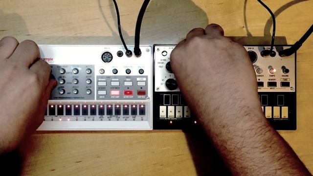 Korg Volca Sample Demo #04 -Volca Sample and Keys Session#2- смотреть онлайн