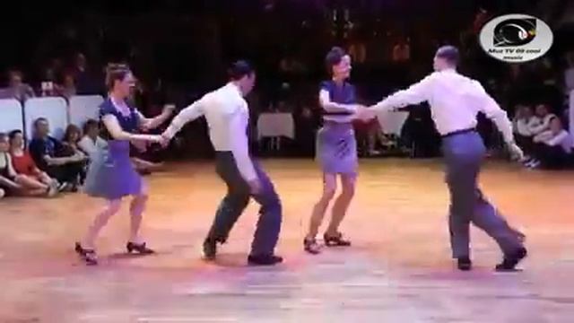 Песня про друзей и ретро танцы смотреть онлайн