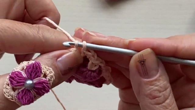 BOLSITA CROCHET DE GRANNY SQUARE PARA AIRPODS смотреть онлайн
