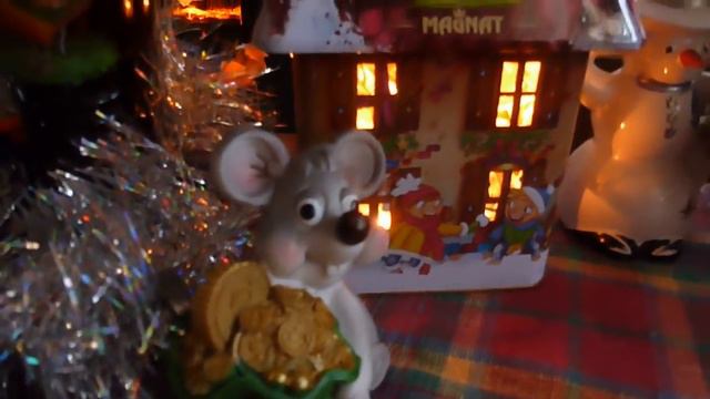 Серебро с фианитом/Мариша и Настя проснулись 01.01./Духи и т.д. смотреть онлайн