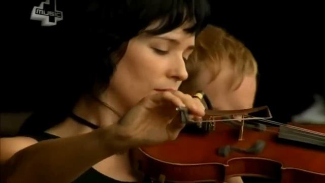 Foo Fighters - But Honestly смотреть онлайн