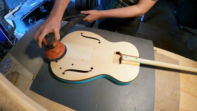 My First Electric Guitar Build смотреть онлайн