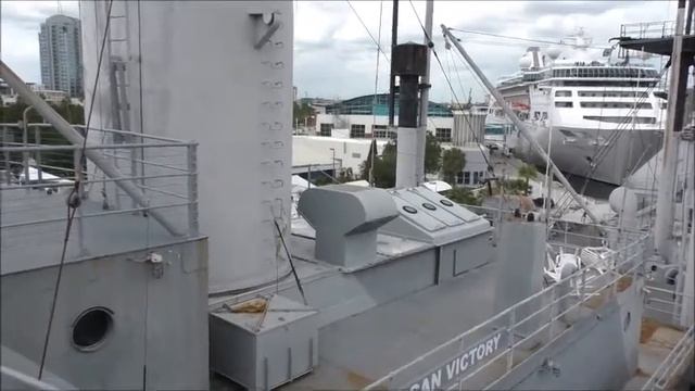 Американский военный корабль изнутри. Смотрели ли его пушки в сторону кораблей СССР? смотреть онлайн