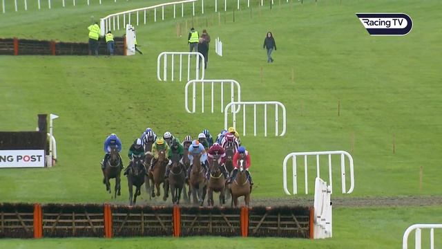 How far could he go? SIR GERHARD sparkles on hurdles debut at Leopardstown - Racing TV смотреть онлайн