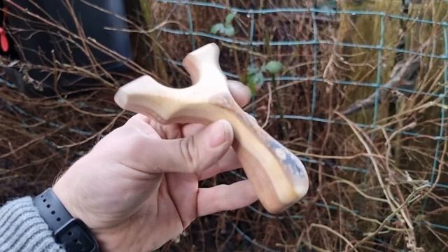 Making a Creative Unique Slingshot | Woodworking Mesquite смотреть онлайн