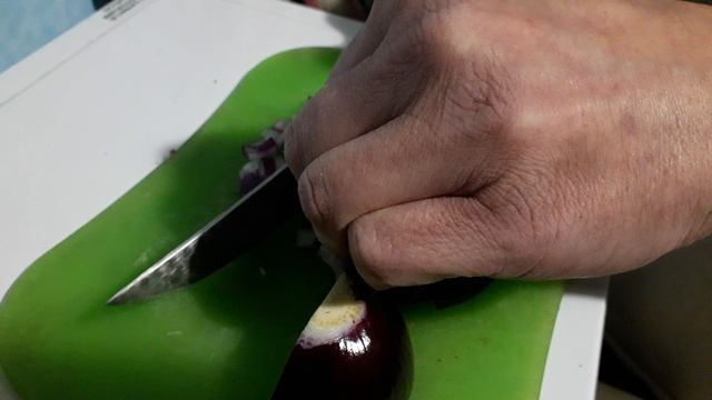 Салат из кальмара с огурцом! смотреть онлайн