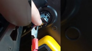 Восстановление гнезда прикуривателя Mercedes Actros