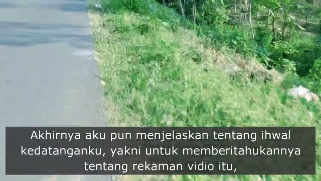 ?Menolongnya Bu Endang yang cantik dan baik kepadaku смотреть онлайн