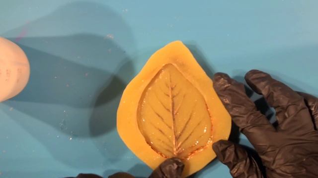 Red Leaf Trinket Dish смотреть онлайн