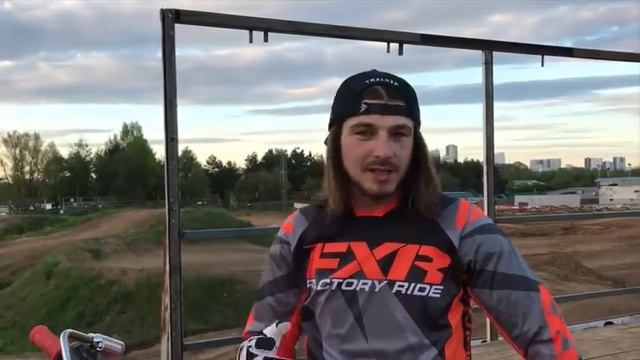 X FIGHTERS 1080 смотреть онлайн