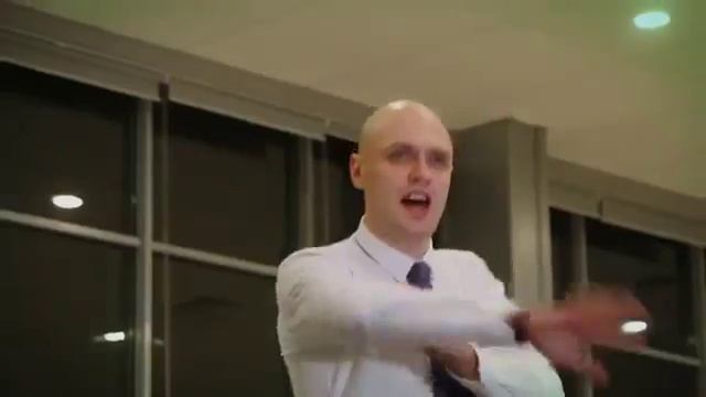 Вот так надо продавать русские машины! смотреть онлайн
