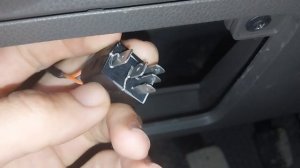 Кнопка багажника на кобальт