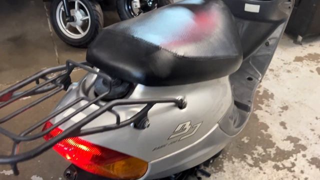 Скутер Yamaha Jog BJ (Basic Jog) SA24J смотреть онлайн