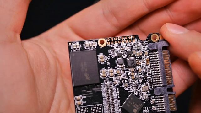 Самый дешевый SSD из КИТАЯ - Goldenfir T650 - 120gb смотреть онлайн