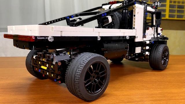 LEGO Technic 42129 MB Zetros Black & White Edition / ЛЕГО Техник 42129 МБ Зетрос Черно-Белое Издани смотреть онлайн