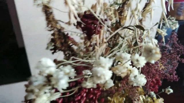 Обращение к подписчикам. Букет из засушенных цветов от меня всем Танюшкам.