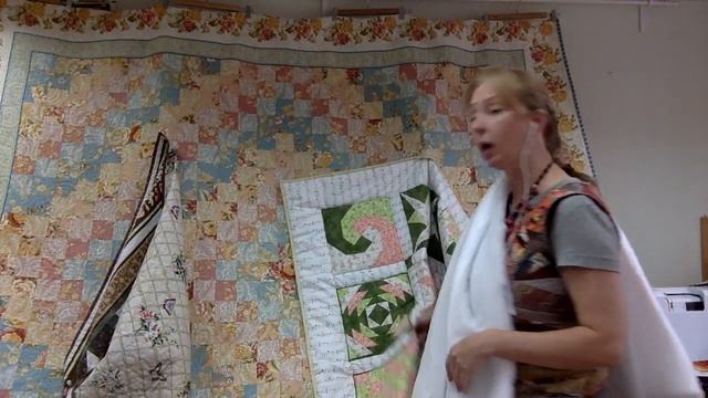 Лоскутное покрывало или лоскутное одеяло? Тинсулейт или синтепон? Лоскутный эфир 186. Печворк 16+ смотреть онлайн