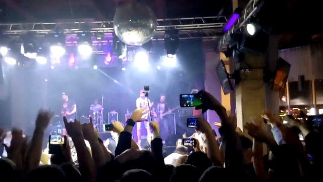 Noize mc live in Krasnoyarsk 2.10.2016. Покажи свой лайв смотреть онлайн