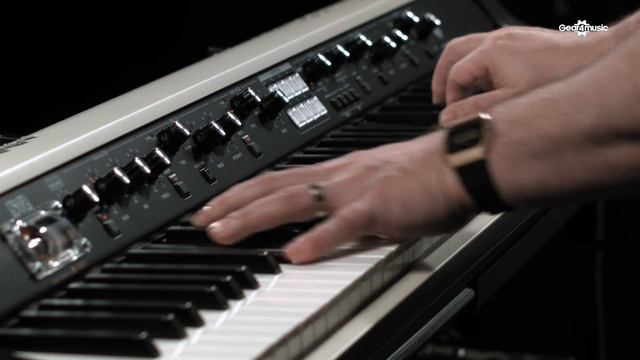 Korg SV2S Stage Piano | Gear4music demo смотреть онлайн