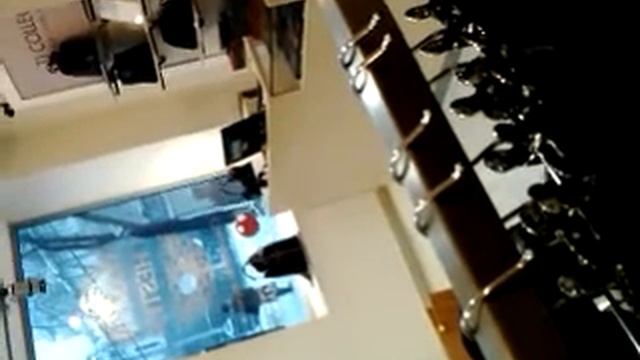 Уснул пока папа мерил обувь в CHESTERи смотреть онлайн