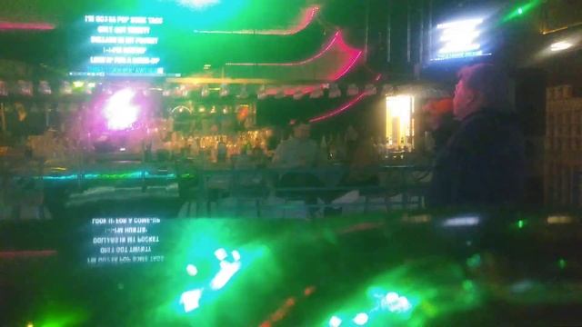 Thrift Shop - Live at Groovy's смотреть онлайн