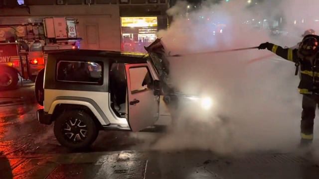 FDNY Manhattan 10-24 Box 1240 Vehicle Fire Engine Compartment смотреть онлайн