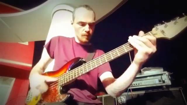 Fender Jazz Bass MIM 5 string Sunburst смотреть онлайн