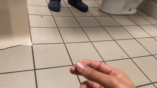 FIREWORK ? IN BATHROOM PRANK! смотреть онлайн