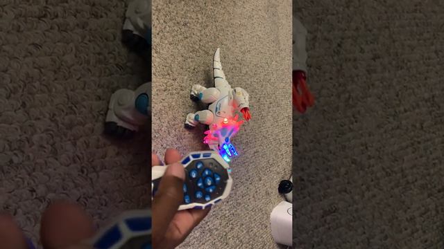 Wodtoizi RC Robot Dinosaur action смотреть онлайн